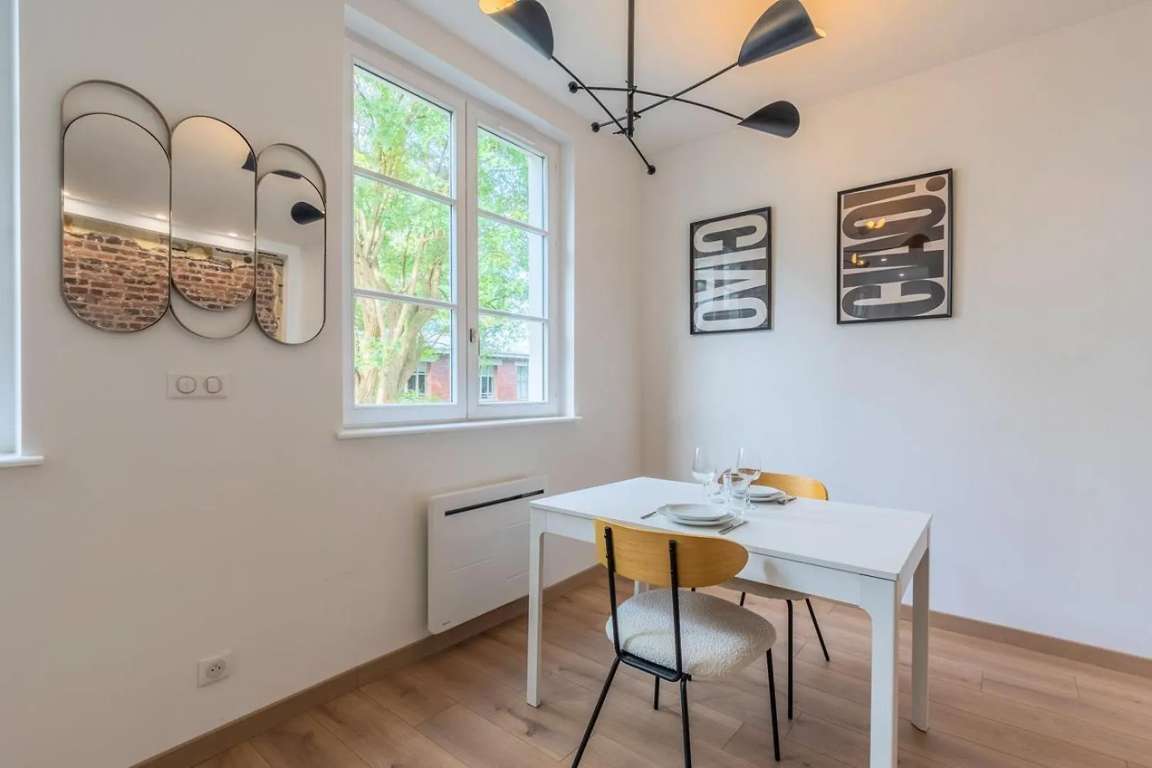 Appartement Une Chambre Avec Parking, Vieux ليل 0*,  فرنسا